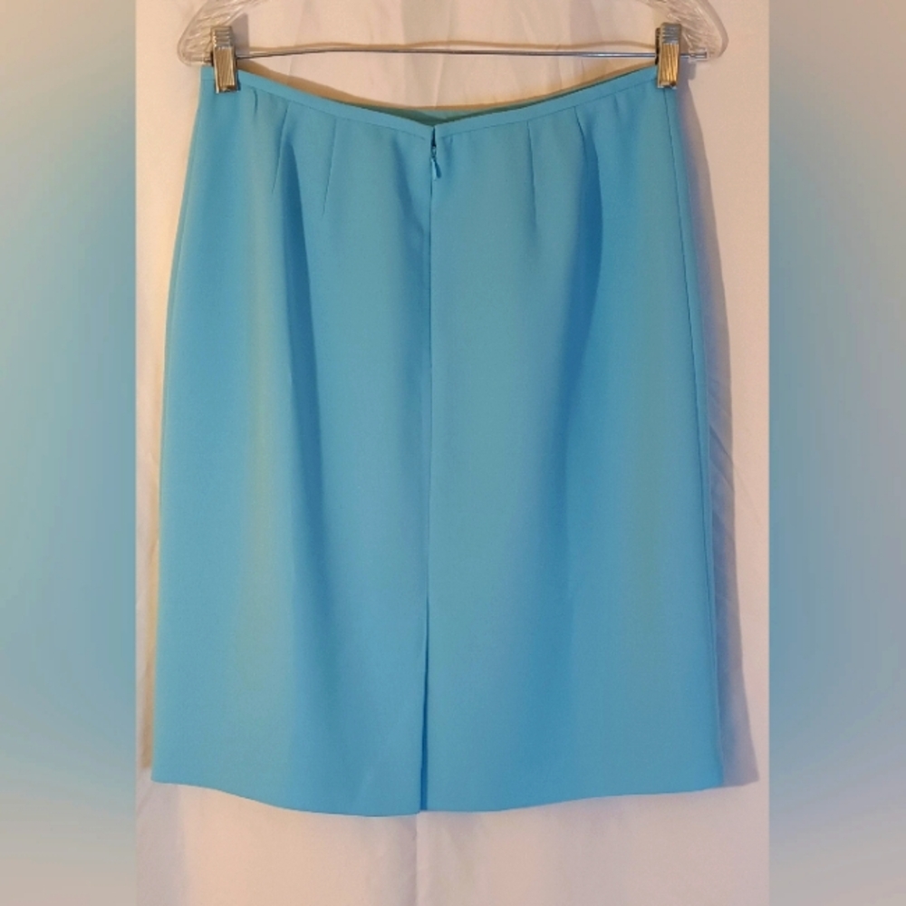 Le Suit Vintage Skirt Set - Picture 6 of 7